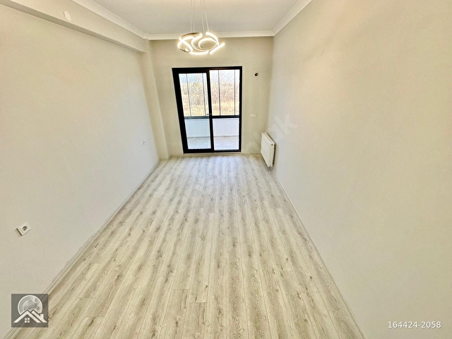 ⭐AKÇAY EMLAKTAN⭐AKÇAYDA EBEVEYN BANYOLU ARAKAT ŞIK TASARIMLI ÖN CEPHE SATILIK 2+1 LÜKS DAİRE - Görsel 23