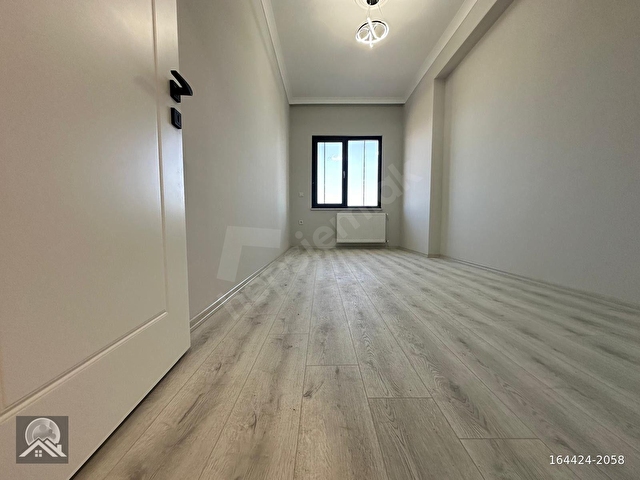 ⭐AKÇAY EMLAKTAN⭐AKÇAYDA EBEVEYN BANYOLU ARAKAT ŞIK TASARIMLI ÖN CEPHE SATILIK 2+1 LÜKS DAİRE - Görsel 28