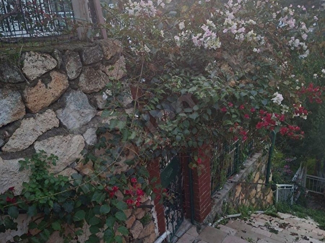 Foça Cumhuriyet Mahallesinde Site İçerisinde 2+1 Satılık Villa - Görsel 14