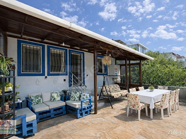 Foça Cumhuriyet Mahallesinde Site İçerisinde 2+1 Satılık Villa