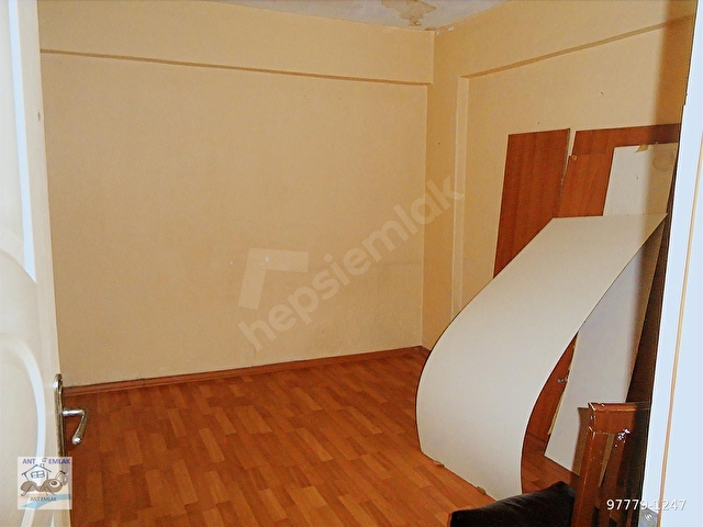 BORNOVA KÜÇÜKPARK 3+1 130 M2 DOĞALGAZLI KİRACILI SATILIK DAİRE - Görsel 2