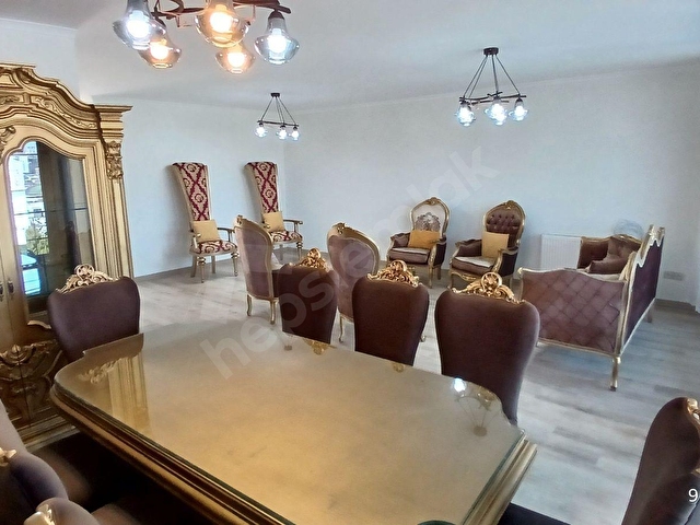 Bahçeşehir Boğazköyde Lüks, Tamamen Yenilenmiş Villa! - Görsel 7