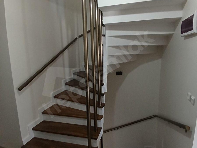 Bahçeşehir Boğazköyde Lüks, Tamamen Yenilenmiş Villa! - Görsel 24