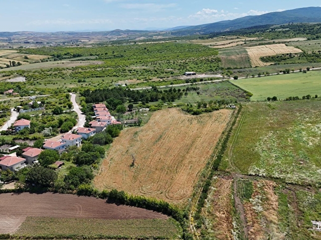BALIKESİR MANYAS ÇARŞI MAHALLESİNDE SATILIK 10560 M2 TARLA - Görsel 23