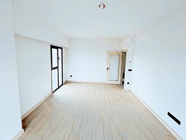 GÖZTEPE METROSUNA 1 DAKİKA MESAFEDE YÜKSEK KAT... KÖŞE 3+1 DAİRE - Görsel 7