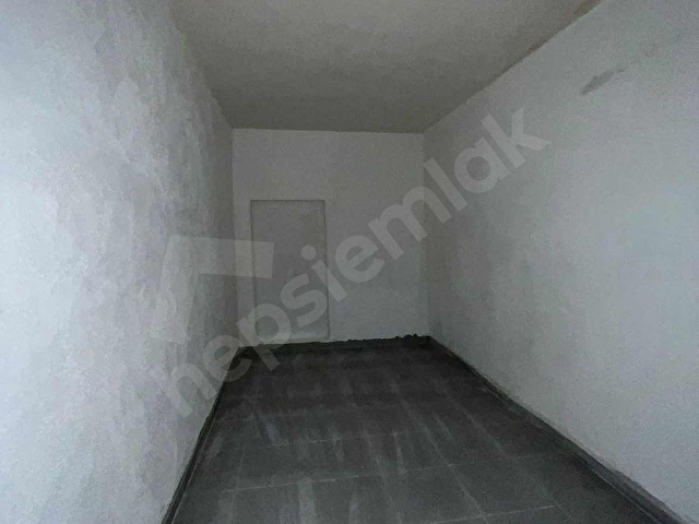MRT GRUPTAN KİRALIK 300m2 DEPOLU DÜKKAN DÖRTYOLA YAKIN +KDV - Görsel 10