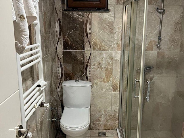 ASSOSTAN KAÇMAZ MERKEZİ FULL EŞYALI GENİŞ 1+1 DAİRE - Görsel 19
