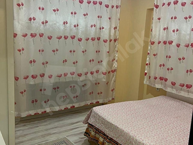 ASSOSTAN KAÇMAZ MERKEZİ FULL EŞYALI GENİŞ 1+1 DAİRE - Görsel 15