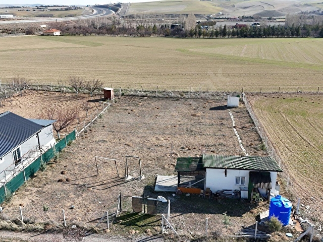 GÖLBAŞI YAVRUCUK DA 977M2 HİSSE TAPULU BAHÇE KARADENİZ EMLAKTAN