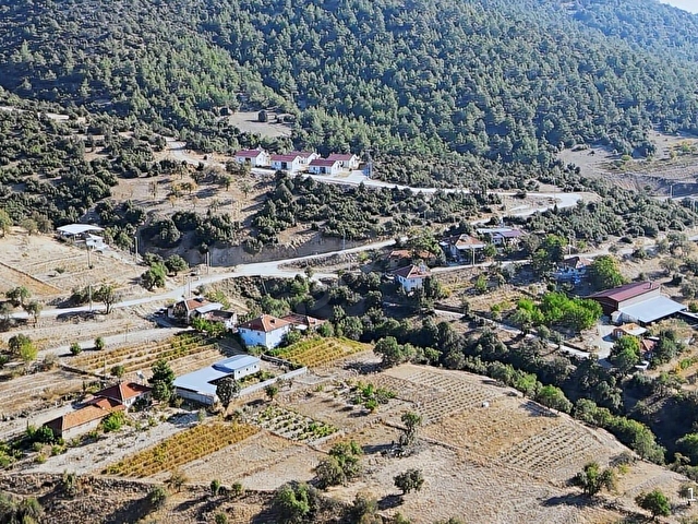 AFYON DAZKIRINDA KÖY İÇİNDE YOLU OLAN TARLA - Görsel 27
