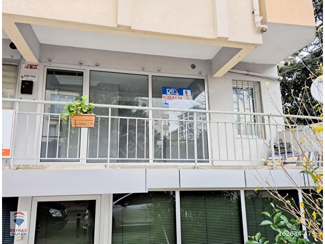 KADİKÖYDE FULL YAPILI KİRALIK DÜKKAN