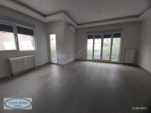 TEMPODAN ERENKÖY FIRIN SOKAKTA 3 YAŞINDA BALKONLU 2+1 DAİRE - Görsel 4