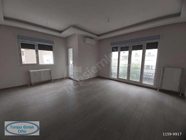 TEMPODAN ERENKÖY FIRIN SOKAKTA 3 YAŞINDA BALKONLU 2+1 DAİRE - Görsel 6