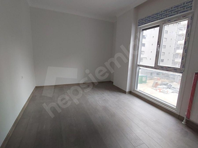 TEMPODAN ERENKÖY FIRIN SOKAKTA 3 YAŞINDA BALKONLU 2+1 DAİRE - Görsel 19