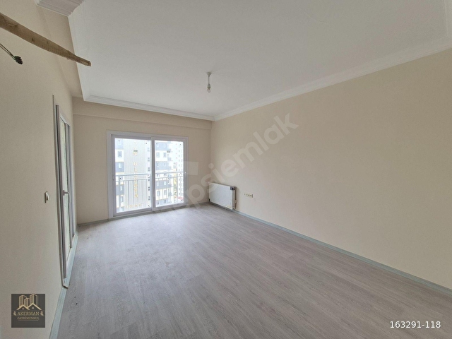 AKERMANDAN SARIÇAM SIFIR 2+1 K.M. ÇİFT BANYO GENİŞ LÜKS SATILIK - Görsel 9