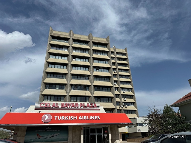 KAVAKLIDERE CELAL BAYAR PLAZADA İÇİ LÜKS YAPILI SATILIK BOŞ OFİS