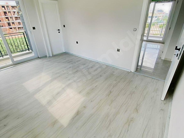 DÖŞEMEALTI YENİKÖYDE EBEVEYN BANYO GENİŞ 2+1 SIFIR DAİRE KİRALIK - Görsel 10