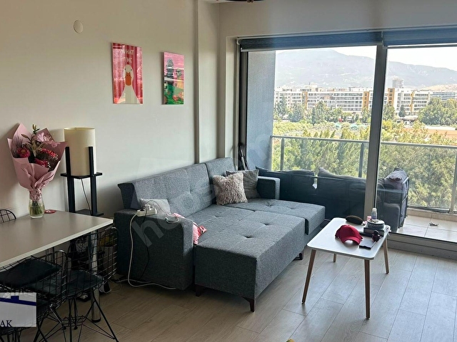 BORNOVA LOBİ PARLAS EVLERİNDE EŞYALI KİRALIK 1+1