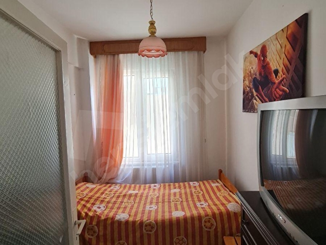 YERLİTÜRKTEN ÇINARCIK ÇAMLIKTA EŞYALI 2+1 KİRALIK DAİRE - Görsel 13