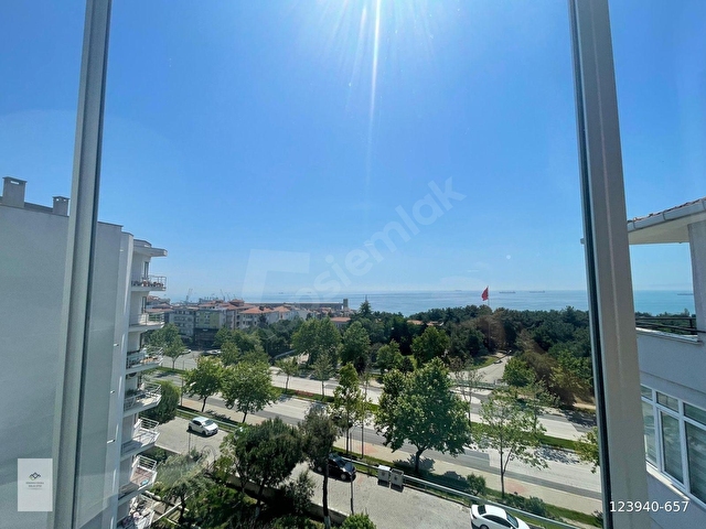 100. YIL MAHALLESİNDE EŞYALI KİRALIK 3+1 GENİŞ FERAH DAİRE - Görsel 9