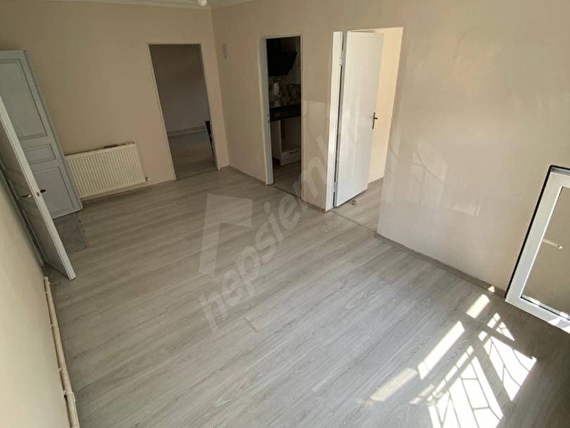 Kiralık Daire kombili doğal gazlı anayol üzerinde, denize yakın - Görsel 6