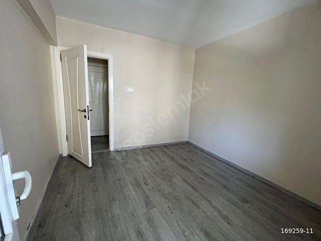 Beşyüzevlerde Cadde Yakını, Merkezi Konumda Temiz 2+1 Kiralık - Görsel 12