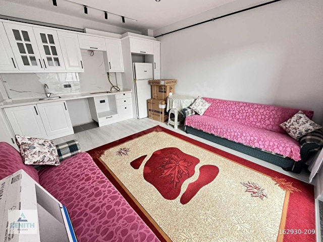 ZENİTH REAL ESTATEDEN, ARAKAT İZMİR YOLU YANI 1+1 EŞYALI DAİRE