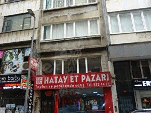 SATILIK BİNA ŞİŞLİ MERKEİNDE 7 KATLI  68M2 OTURUMLU.ALTINDA DÜKKAN OLAN .BINAACİL SATIKIK FİAT İNDİ