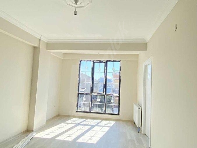 ÇEKMEKÖY KİRAZLIDERE MAHALLESİNDE 2+1 ARA KAT SATILIK DAİRE - Görsel 3