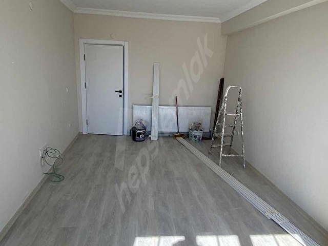 ÇEKMEKÖY KİRAZLIDERE MAHALLESİNDE 2+1 ARA KAT SATILIK DAİRE - Görsel 12