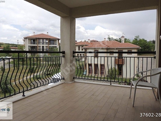 GOLFKENT SİTESİNDE EŞYALI KİRALIK 2+1 KATTA TEK DAİRE 4 CEPHELİ - Görsel 5