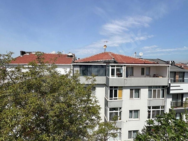 Bağlarbaşında Nuhkuyusu Cad.Üzerinde Full Eşyalı 3.Kat 70 m² 2+1 - Görsel 13