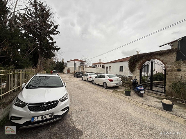 Alaçatı Çarşı İçerisinde Dükkan Bulunan 519 M2 Emsalsiz Satılık - Görsel 16