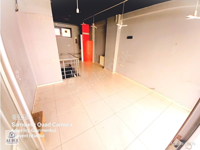 Cadde Üstü,  Giriş,  60m²,  Doğalgazlı,  Mutfaklı,  Wcli,  Bahçeli, Kiralık Dükkan & Mağaza - Görsel 10