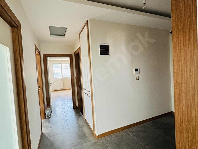 100 YIL CADDE ÜZERİ 2+1 KAPALI MUTFAK ÇİFT BANYO - Görsel 8