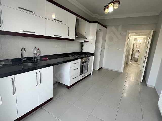 SALI PAZARINDA 3+1 DOĞALGAZLI DAİRE - Görsel 4