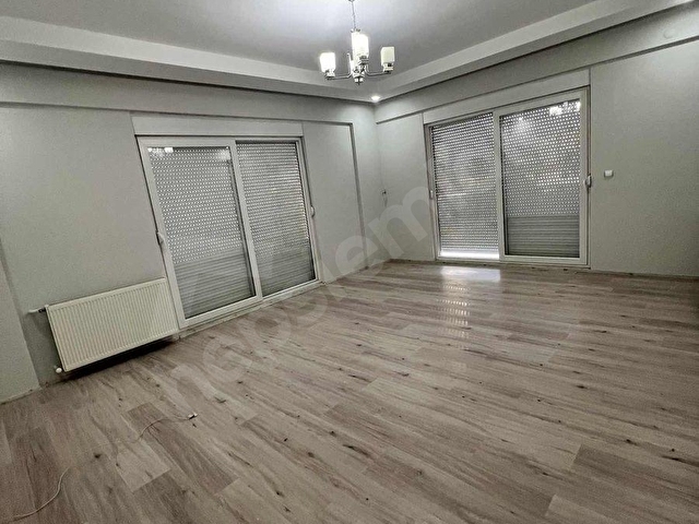 SALI PAZARINDA 3+1 DOĞALGAZLI DAİRE - Görsel 8