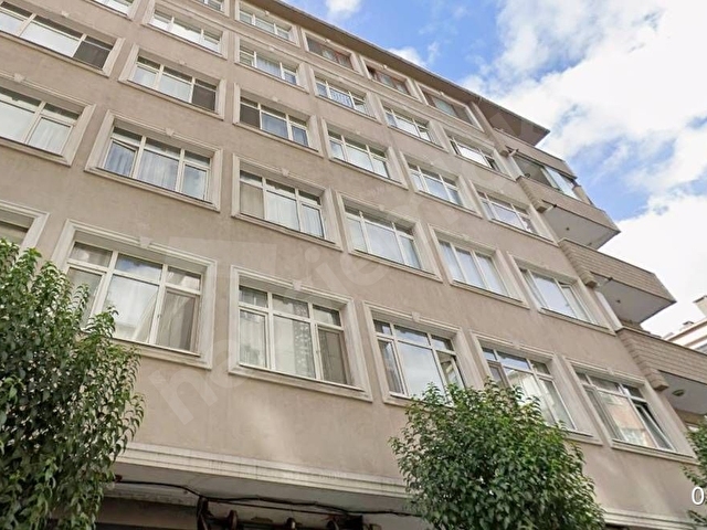 FIRSAT! METROBÜSE 1DK 3+1 SAHİBİNDEN / FLAT FOR SALE