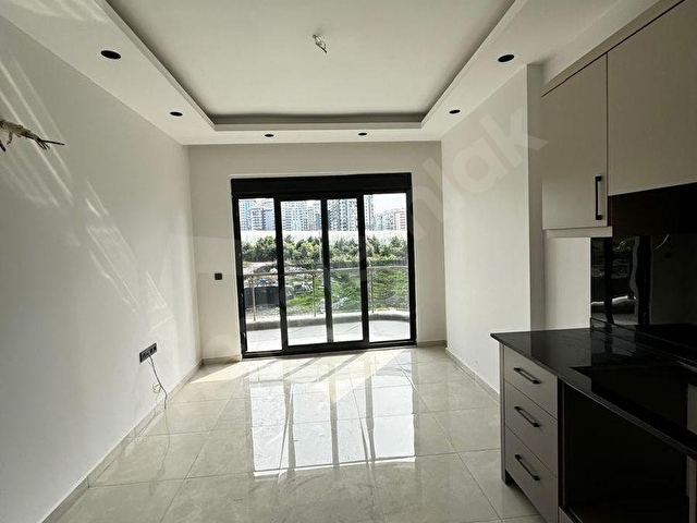 Geniş 1+1 daire, yeni Ruby Tower  kompleksinde 73.500euro - Görsel 12
