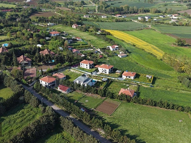 ÇATALCA KABAKÇADA VİLLALAR ARASINDA 850 M² PARSEL - Görsel 11