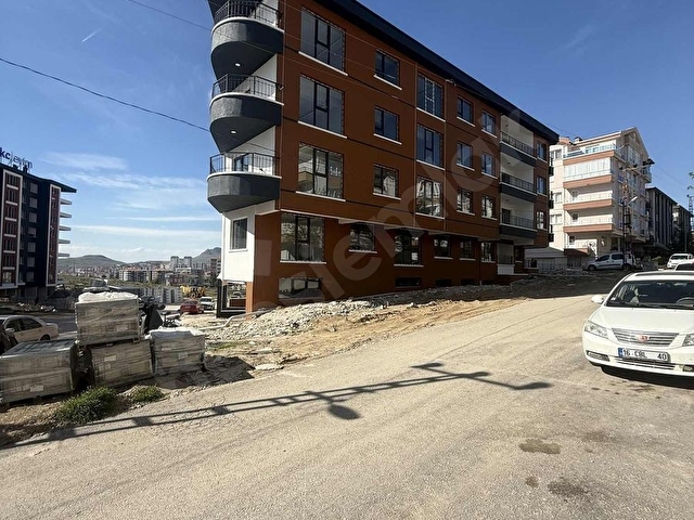 ANİTTADAN SATILIK CADDE YAKINI LÜKS BİNADA SIFIR 1+1 DAİRE - Görsel 5
