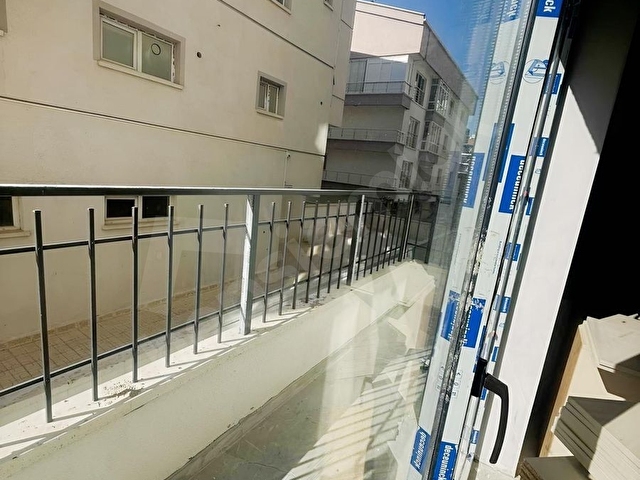 ANİTTADAN SATILIK CADDE YAKINI LÜKS BİNADA SIFIR 1+1 DAİRE - Görsel 9