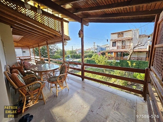 ÇEŞME ILDIR MEVKİNDE DENİZE 250 METRE MESAFEDE 350 M2 ARSA İÇİNDE SATILIK 4+1 DUBLEKS VİLLA - Görsel 22