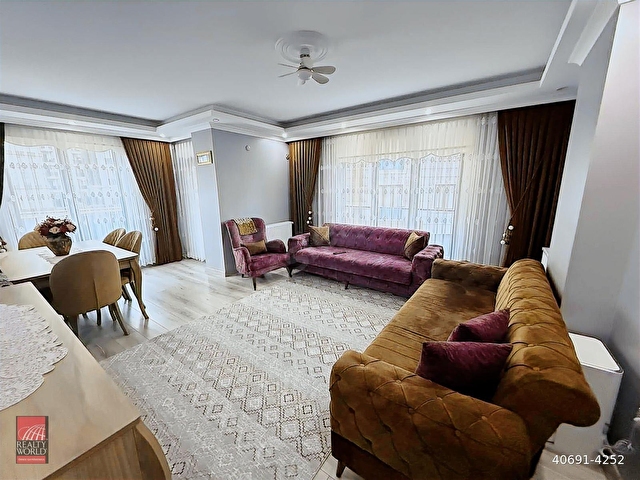 ÇEKMEKÖY TAŞDELENDE 115m2 KAPALI OTOPARKLI 2+1 DAİRE