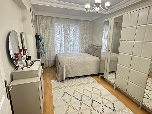 YAZICI EMLAKTAN YENİ METRO DURAĞINA YAKIN GENİŞ 2.ARA KAT DAİRE - Görsel 11