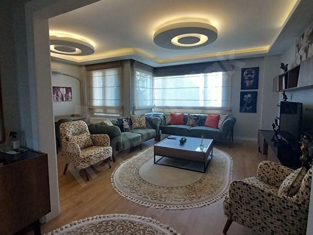 AV.SÜREYYADA 2.KAT 3+1 BAKIMLI 130M2 YENİLENMİŞ - Görsel 4