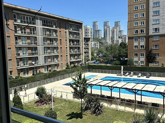 Bahçeşehir Spradon Quartz Quartz Satılık kısa katlı 4+1 daire - Görsel 4