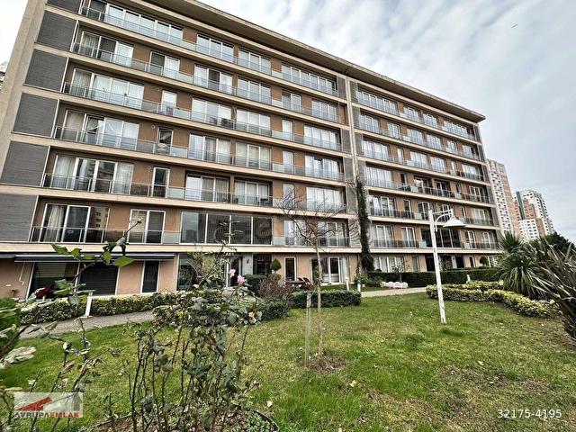 Bahçeşehir Spradon Quartz Quartz Satılık kısa katlı 4+1 daire