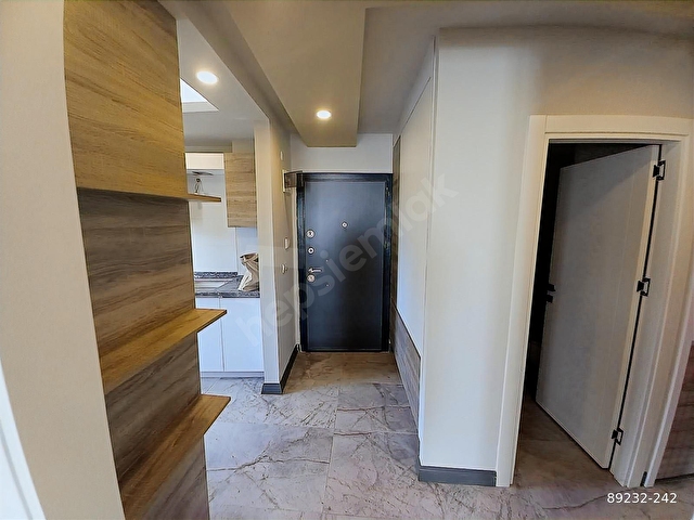 MEYDANKAVAGINDA İÇİ SIFIR YAPILI 3+1DAİRE - Görsel 9