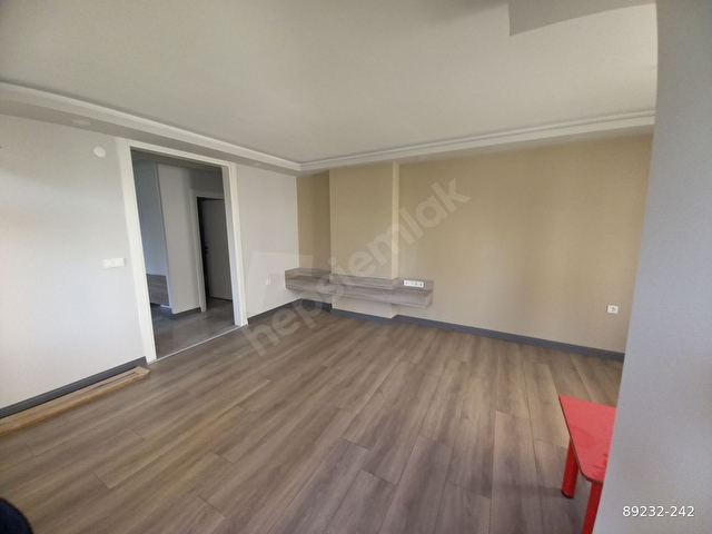 MEYDANKAVAGINDA İÇİ SIFIR YAPILI 3+1DAİRE - Görsel 26